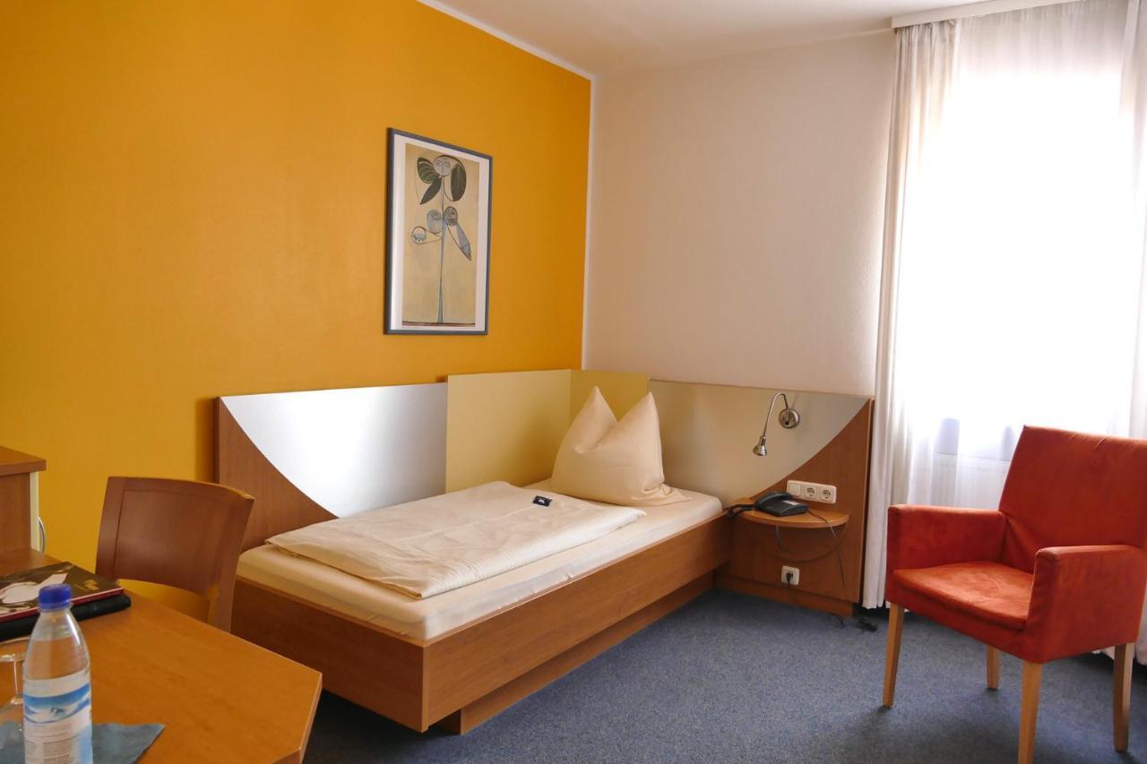 Hasi'S Hotel Grafing Eksteriør billede